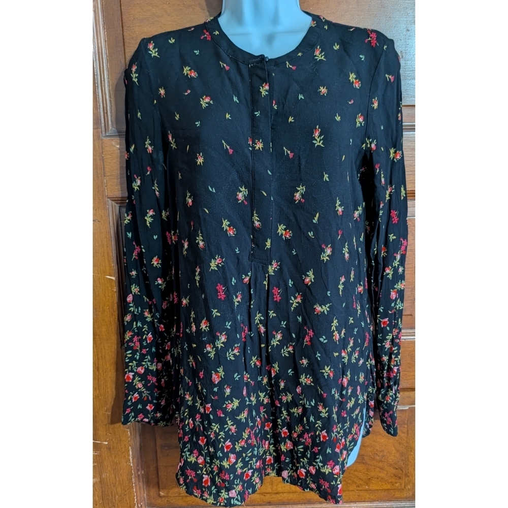 Old Navy Ditsy Floral Tunic Top